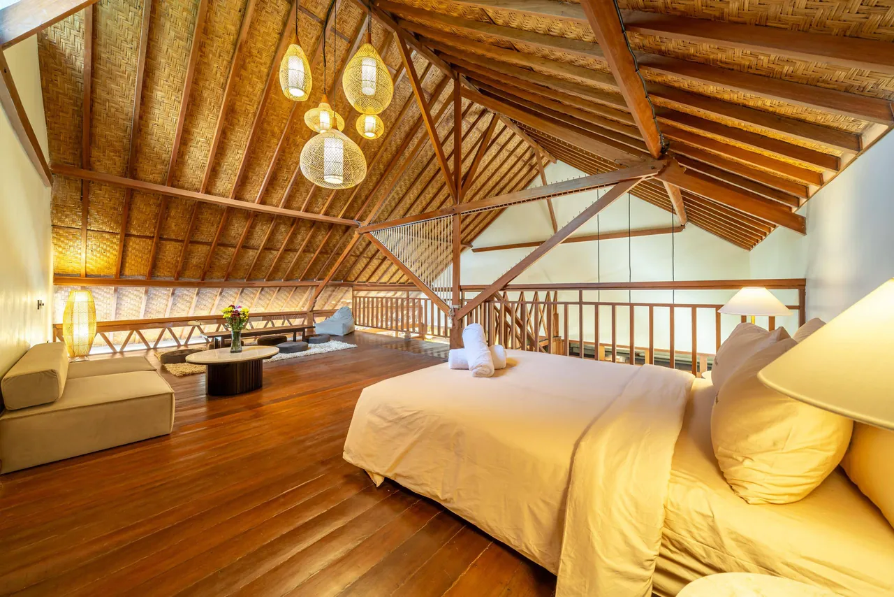 Ubud EcoHouse — Upper-level bedroom